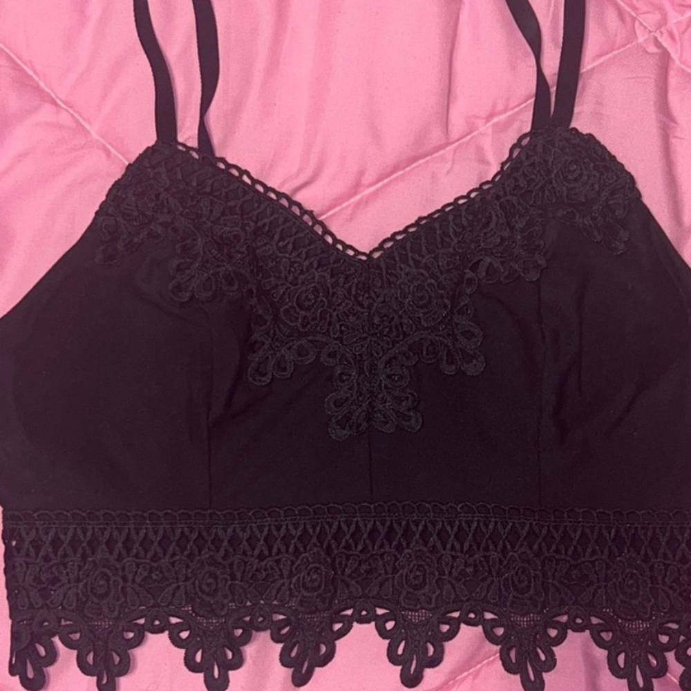 Mudd Black Crochet Bralette Adjustable Straps NWT - Picture 3 of 11